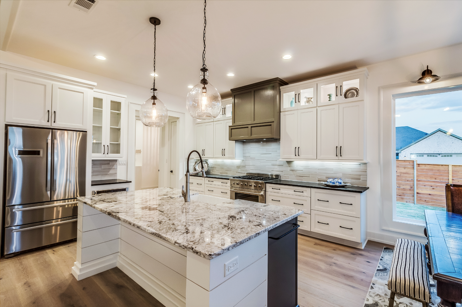 Granite Countertops: Weighing the Pros and Cons for Your Home